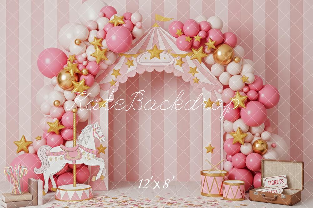 Kate Zirkus Karussell Luftballons Rosa Hintergrund Entworfen von Patty Roberts
