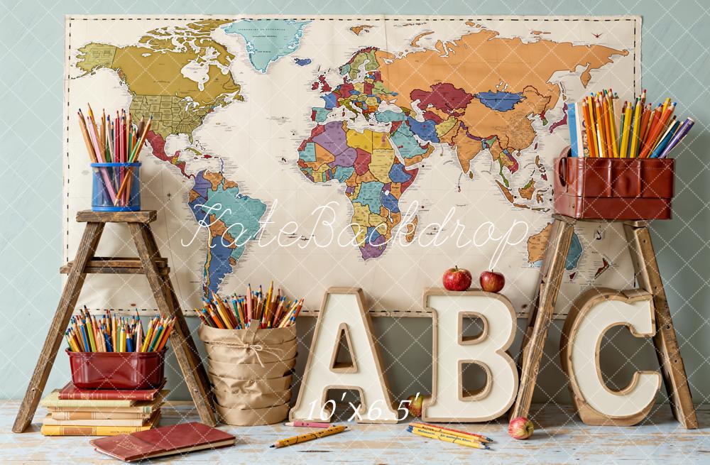Kate Zurück Zur Schule Weltkarte ABC Buchstaben Vintage Hintergrund Entworfen von Emetselch - Kate Backdrop.de