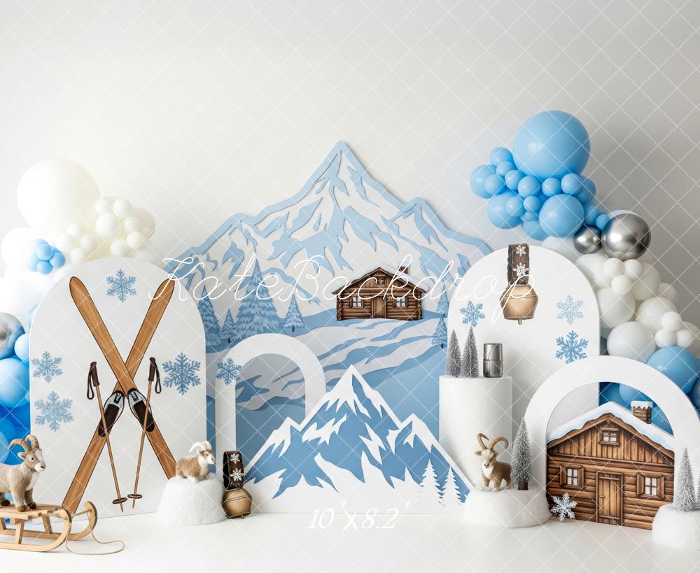 Kate Winter Alpen Ski Hütten Blau Hintergrund Entworfen von Patty Roberts