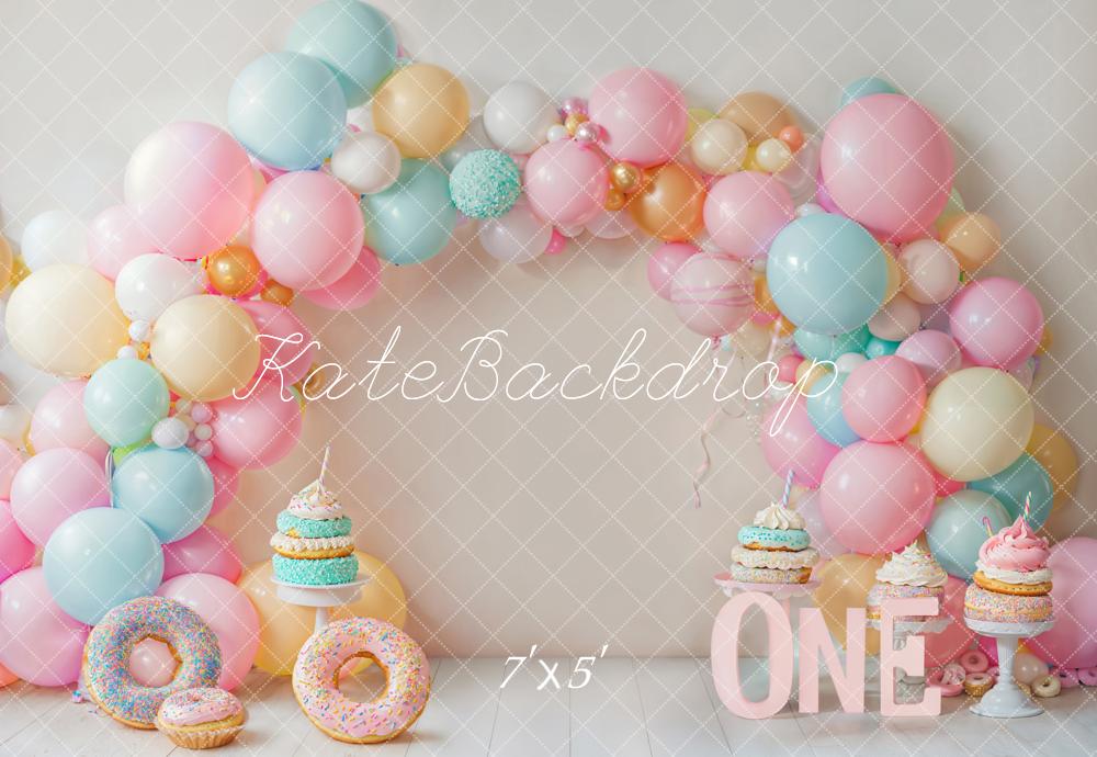 Kate Cake Smash Ballonbogen Donuts Pastell Hintergrund Entworfen von Emetselch - Kate Backdrop.de