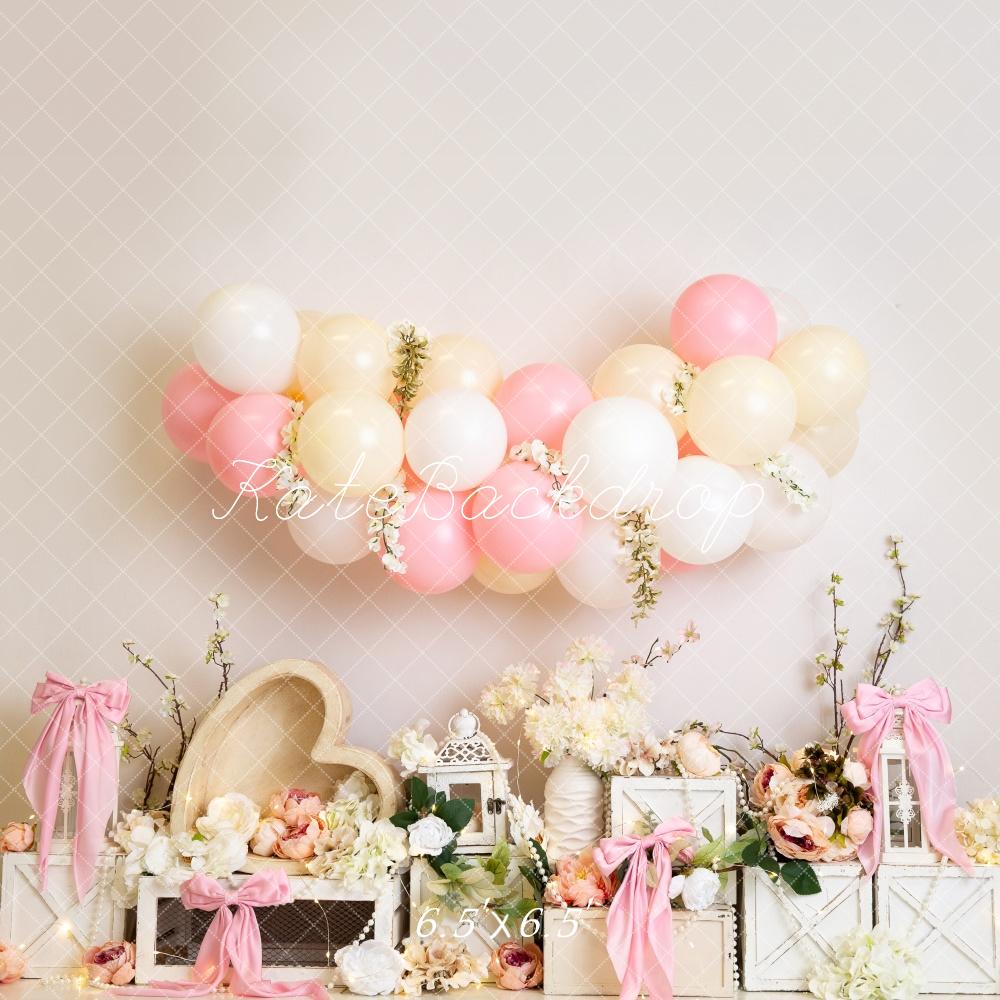 Kate Blumen Ballons Holzkisten Romantisch Hintergrund Entworfen von Megan Leigh - Kate Backdrop.de