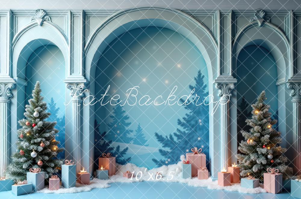 Kate Weihnachten Tannen Schnee Geschenkboxen Blau Hintergrund Entworfen von Laura Bybee - Kate Backdrop.de