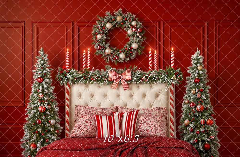 Kate Weihnachten Bett Weihnachtsbaum Rot Hintergrund Entworfen von Emetselch - Kate Backdrop.de