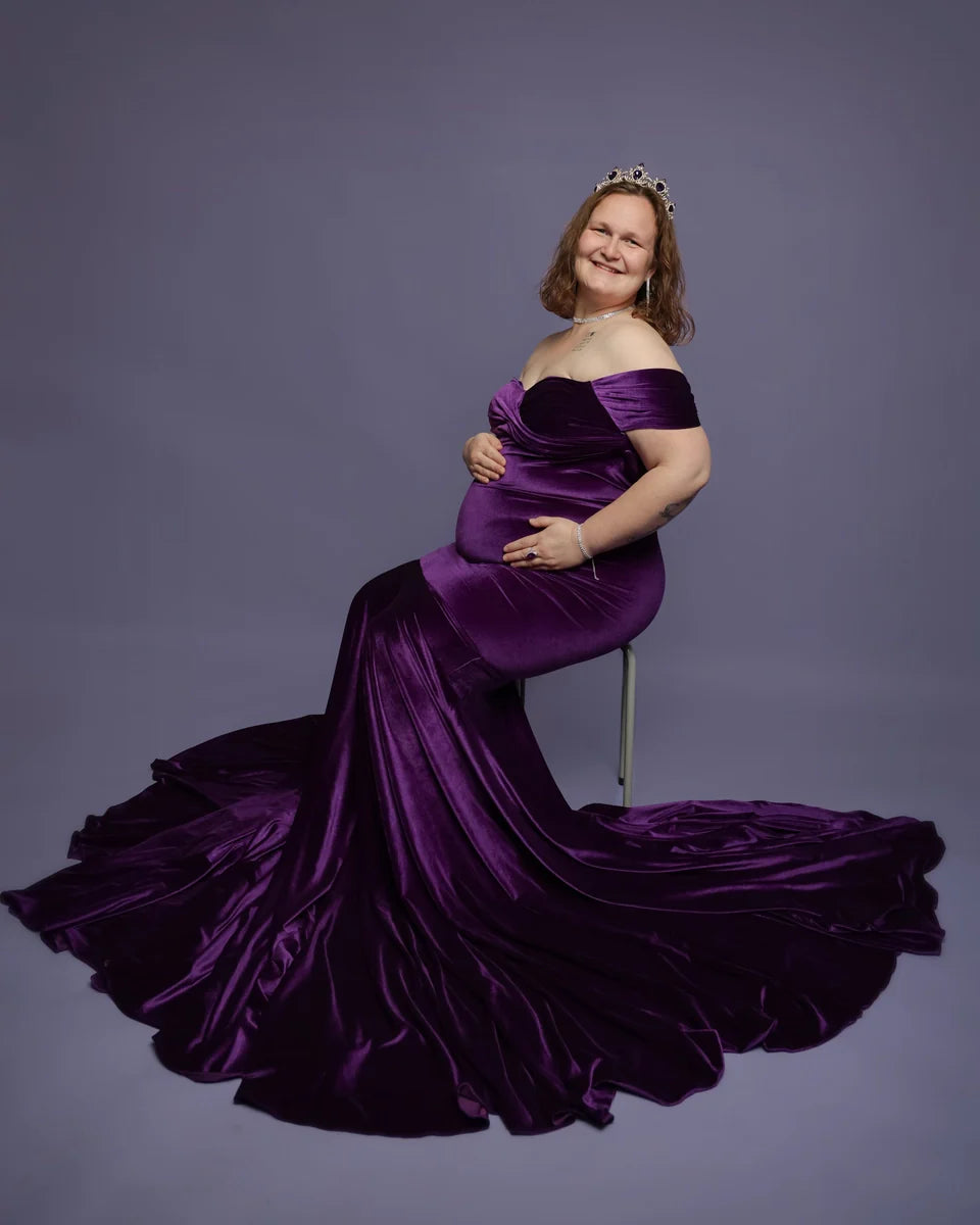 Kate Samtkleid mit V-Ausschnitt und Schwanz für Mutterschafts-Fotoshooting - Kate Backdrop.de