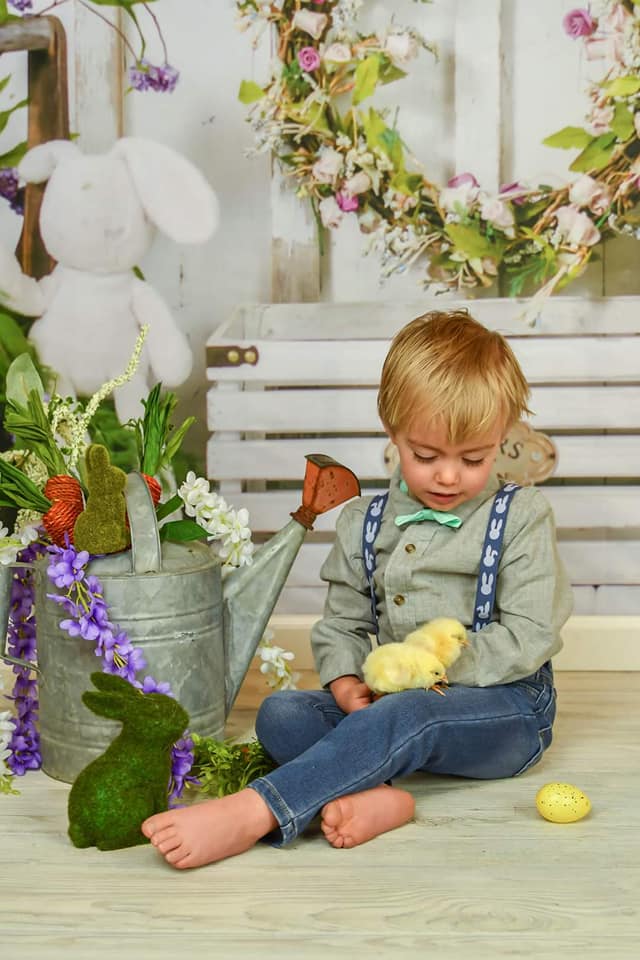 Kate Ostern mit Karotten und Kaninchen Hintergrund von Rose Abbas - Kate Backdrop.de