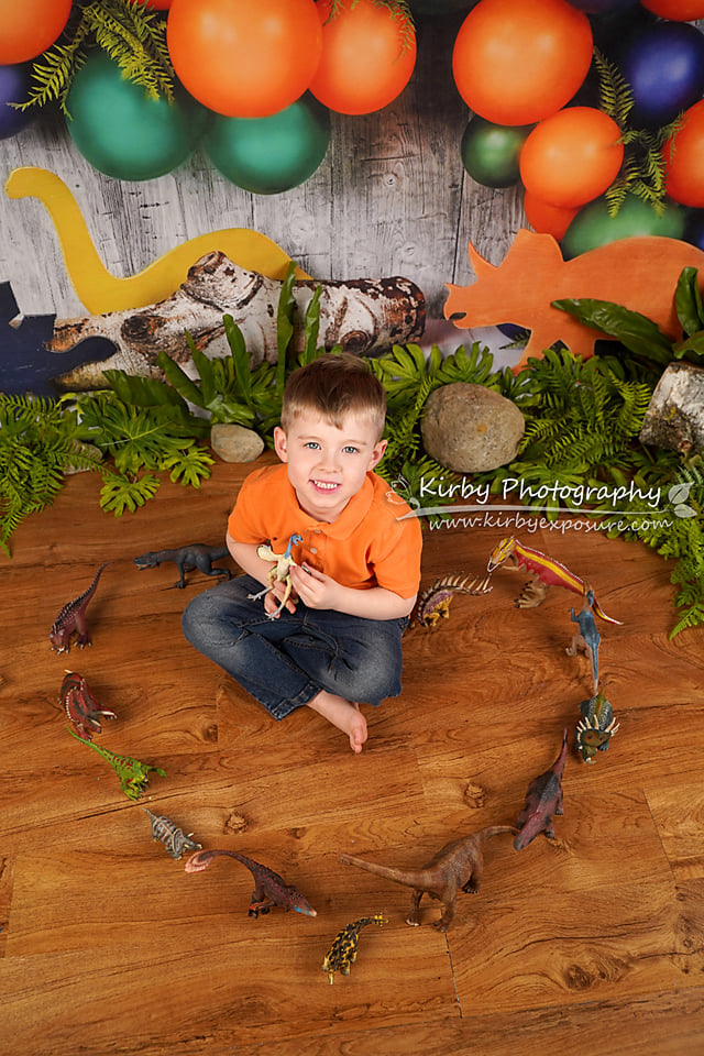 Kate Dinosaurier Dinosaur Luftballons Kinder Hintergrund Entworfen von Arica Kirby - Kate Backdrop.de