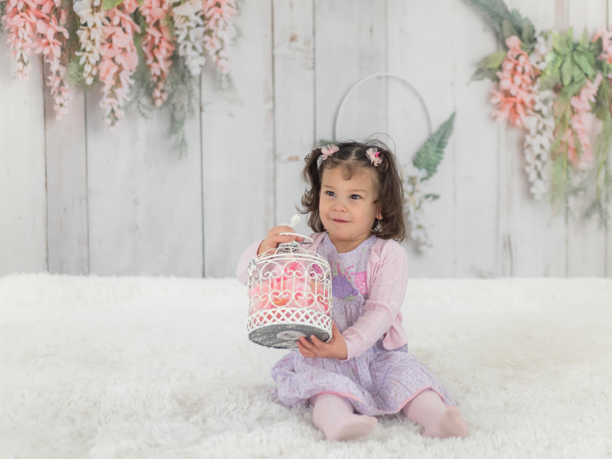 Kate Holzhintergrund Rosa Blumenreifen von Rose Abbas - Kate Backdrop.de