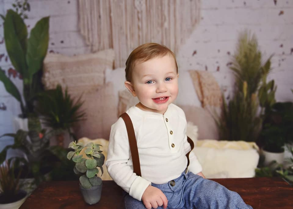 Kate Boho Macrame Bodenkissen mit Pflanzen Hintergrund Entworfen von Mandy Ringe Photography - Kate Backdrop.de