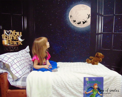 Kate Fenster Nacht mit Mond und Star Aussicht Hintergrund Entworfen von Jerry_Sina - Kate Backdrop.de