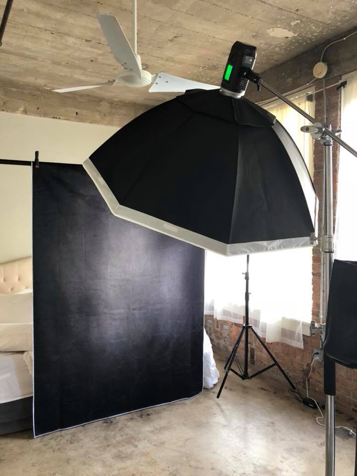 Kate Dunkel Schwarz Textur Hintergrund für Fotografie verschwommen unscharf - Katebackdrop.de