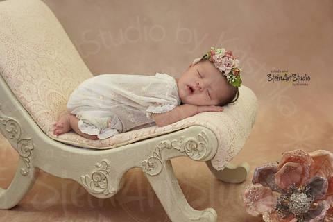 Kate Fine Art Light Beige Abstrakt Textur Hintergrund Entworfen von Veronika Gant - Kate Backdrop.de