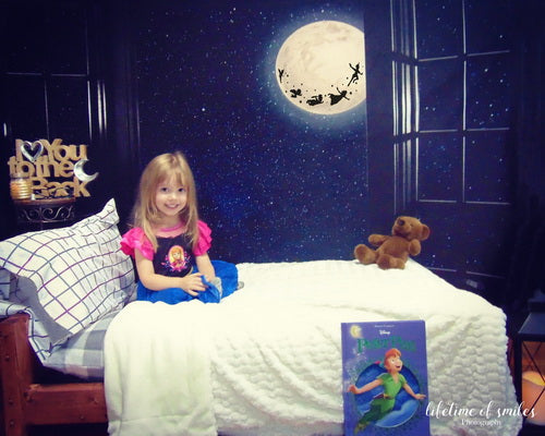 Kate Fenster Nacht mit Mond und Star Aussicht Hintergrund Entworfen von Jerry_Sina - Kate Backdrop.de