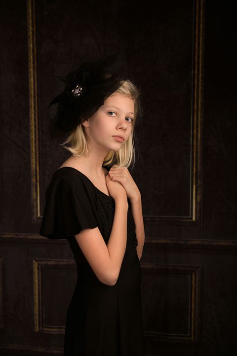 Kate Elegante Retro schwarze Wandtür Hintergrund für Fotografie - Kate Backdrop.de