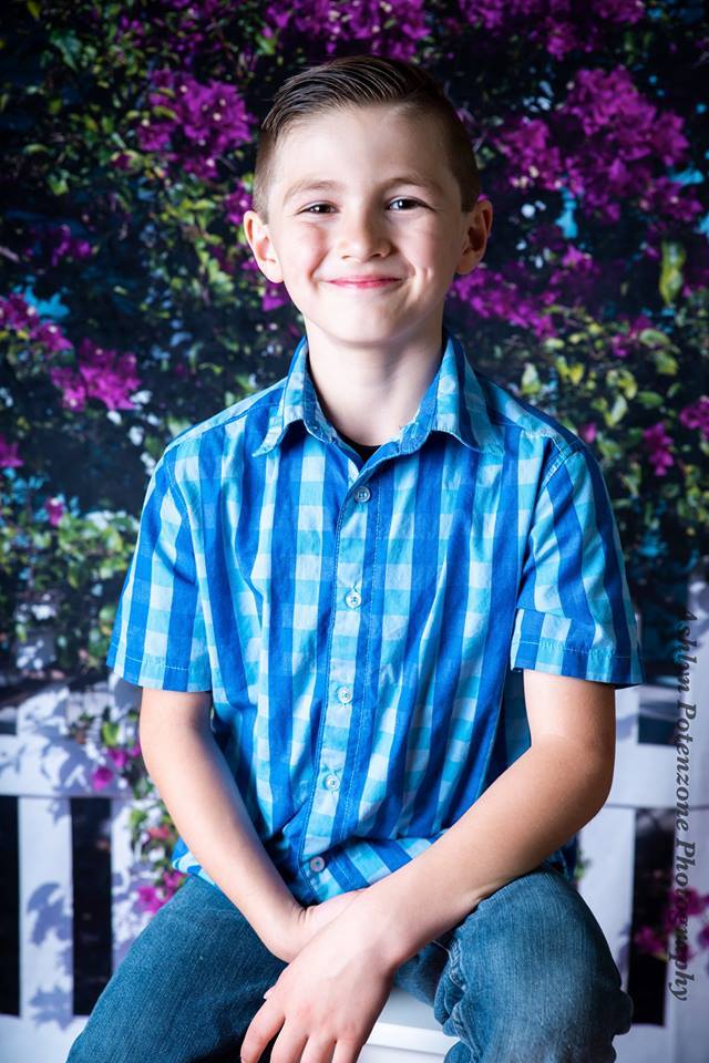 Kate Geländer und Blumen Frühlingshintergrund Entworfen von Tyna Renner - Kate Backdrop.de