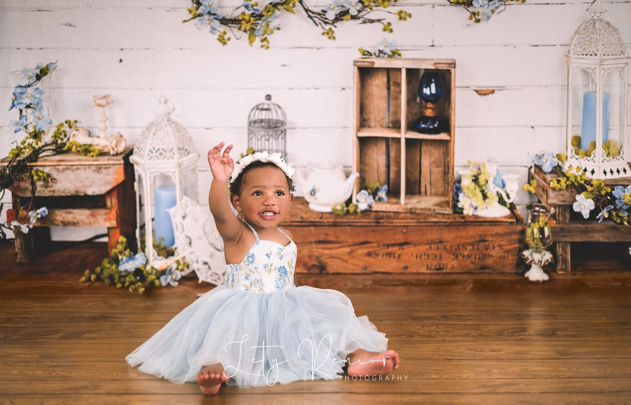 Kate verzauberte blaue Blumenkranz-Hintergründe Entworfen von Arica Kirby - Kate Backdrop.de