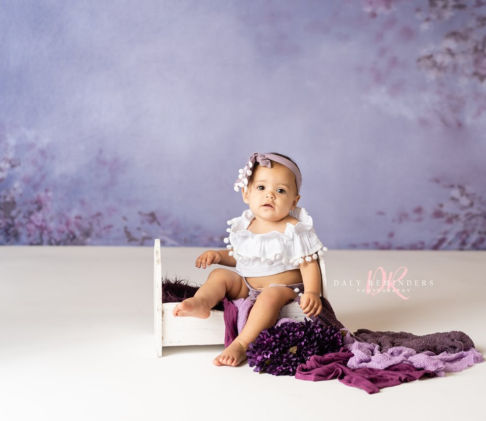 Kate Abstraktes mittleres Lila mit Blumen Hintergrund - Kate Backdrop.de