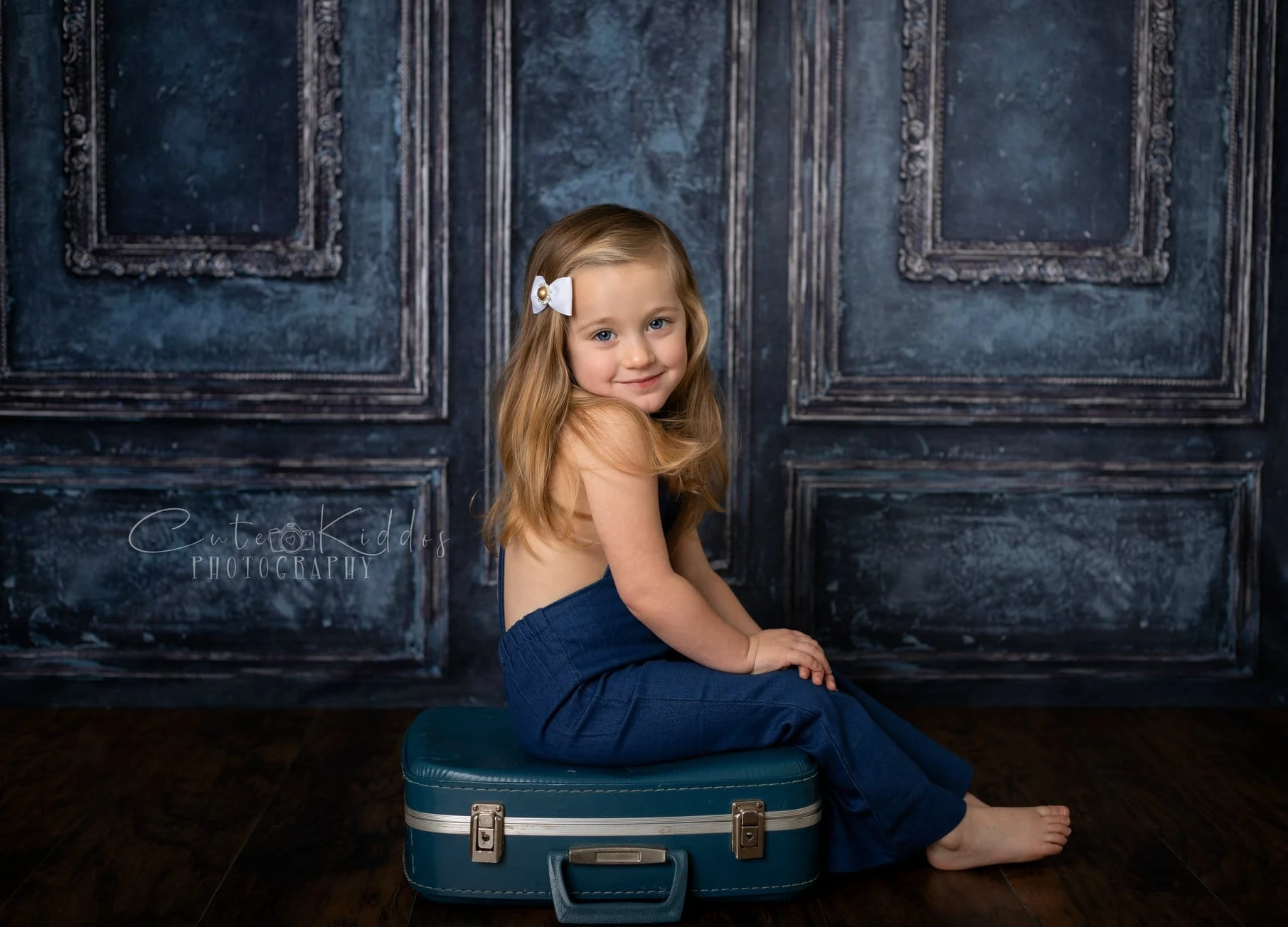 Kate Retro tiefe blaue Wand Tür Fotografie Hochzeit Hintergrund - Kate Backdrop.de