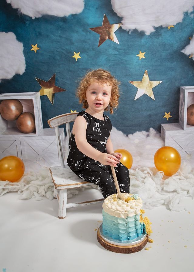 Kate Sterne Wolken Geburtstag Hintergrund Cake Smash von Rose Abbas - Kate Backdrop.de