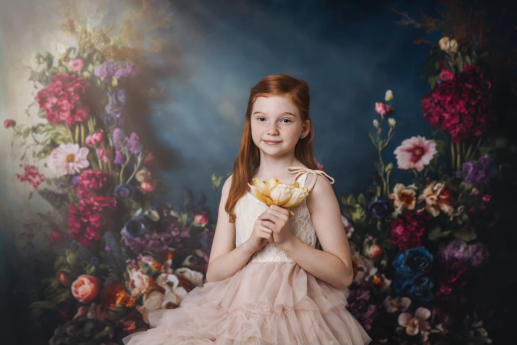 Kate Fine Art Oil Painterly floral Dark Teal Hintergrund von Mini MakeBelieve - Kate Backdrop.de