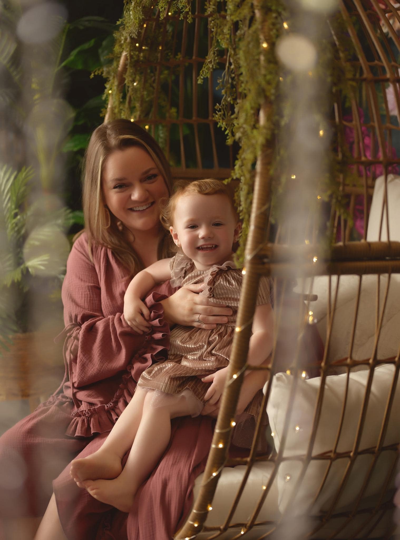 Kate Fine Art Oil Painterly floral Dark Teal Hintergrund von Mini MakeBelieve - Kate Backdrop.de