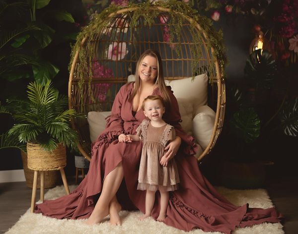 Kate Fine Art Oil Painterly floral Dark Teal Hintergrund von Mini MakeBelieve - Kate Backdrop.de