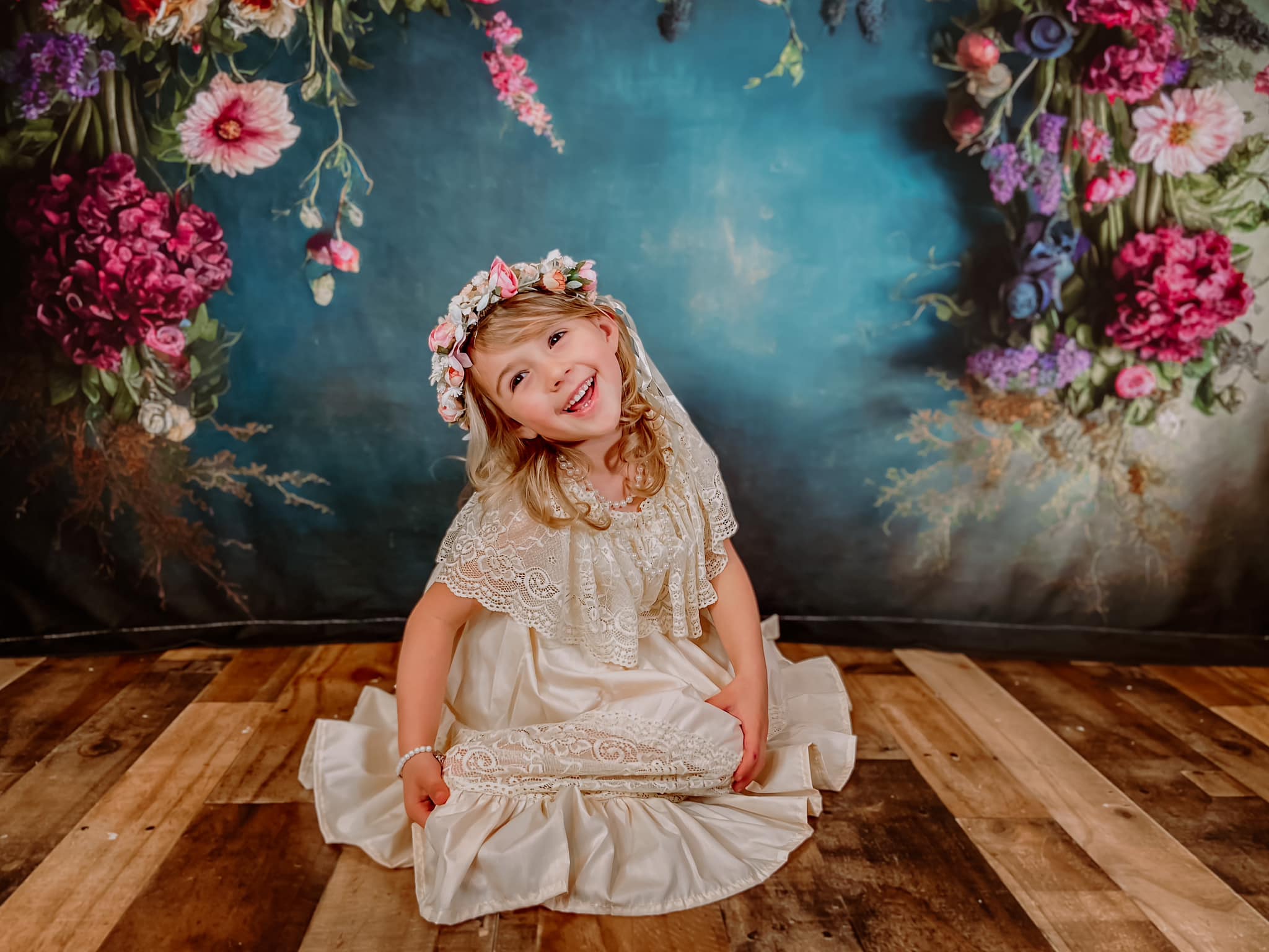 Kate Fine Art Oil Painterly floral Dark Teal Hintergrund von Mini MakeBelieve - Kate Backdrop.de