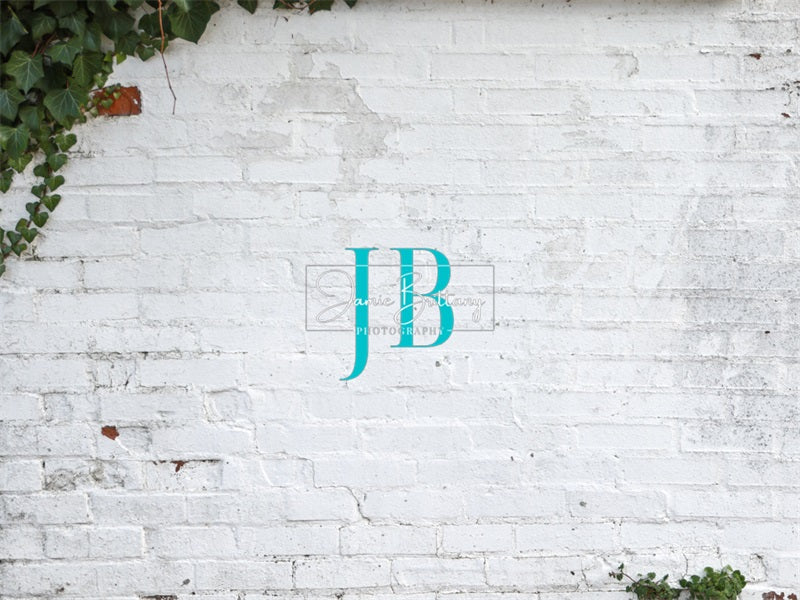 Kate Frühling Weiße Ziegelwand von JB Fotografie - Kate Backdrop.de