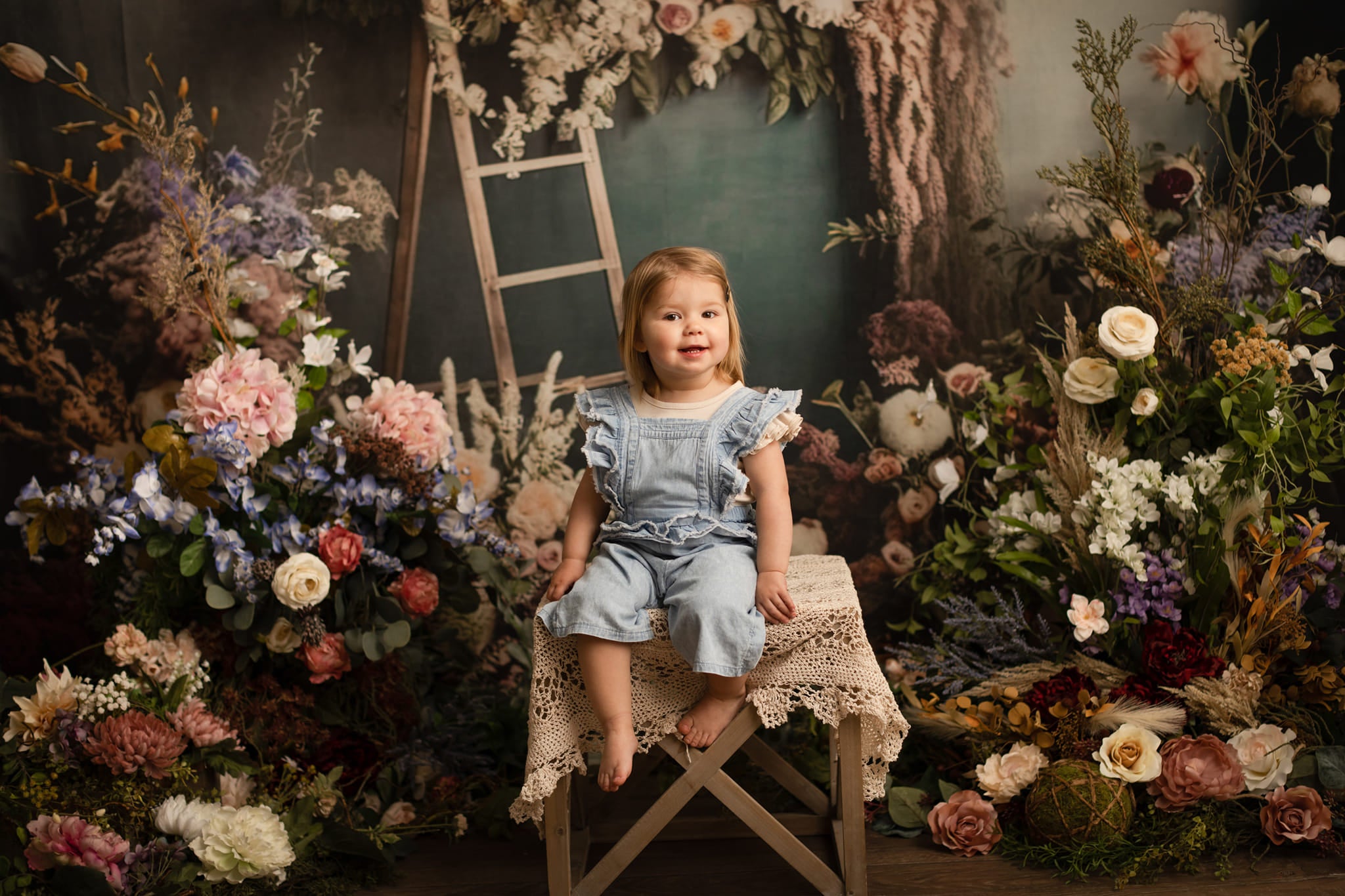 Kate Malerisch Boho im Freien Holz Türen Getrocknete Blumen Pampas Hintergrund von Mini MakeBelieve - Kate Backdrop.de