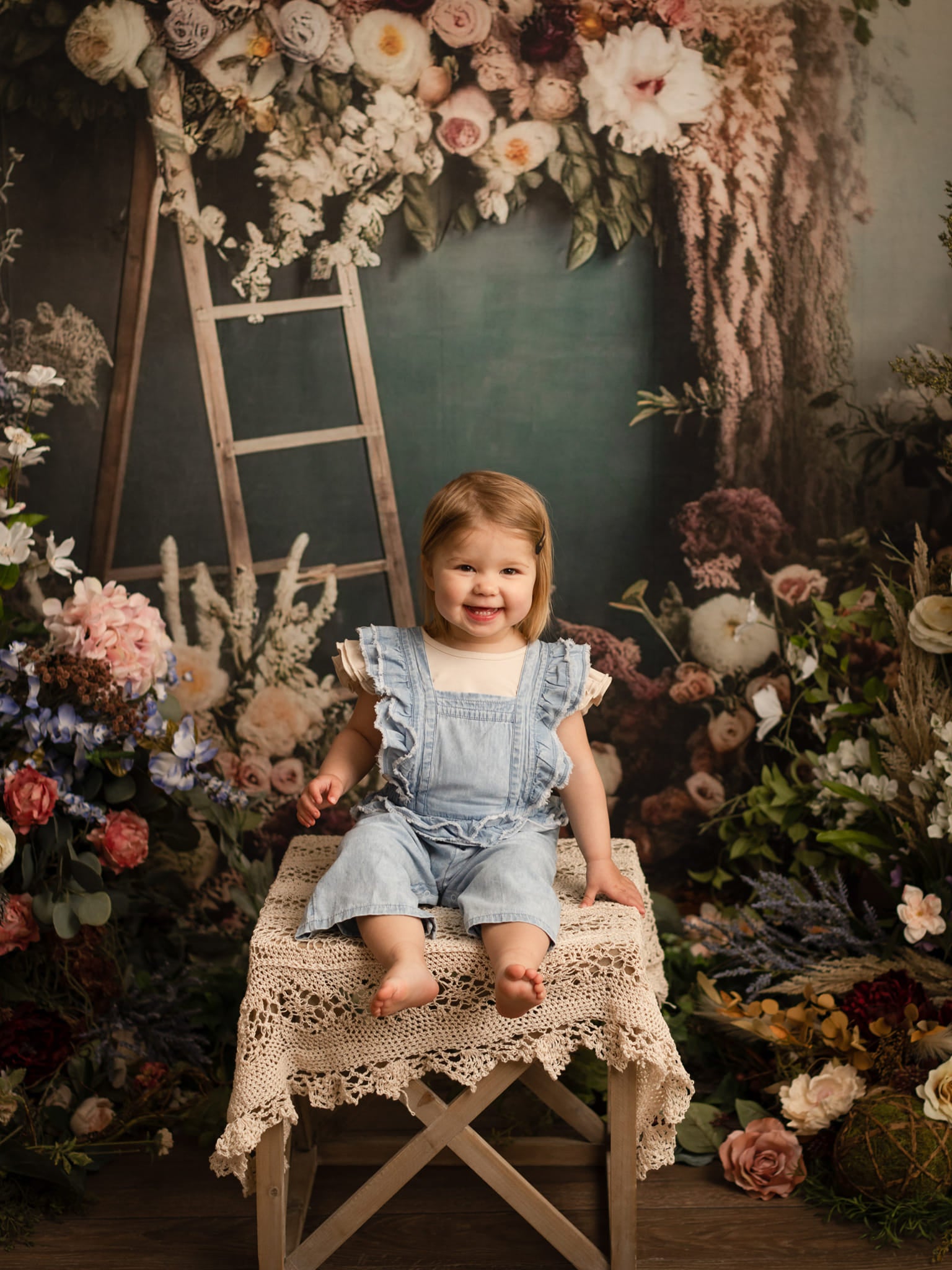 Kate Malerisch Boho im Freien Holz Türen Getrocknete Blumen Pampas Hintergrund von Mini MakeBelieve - Kate Backdrop.de
