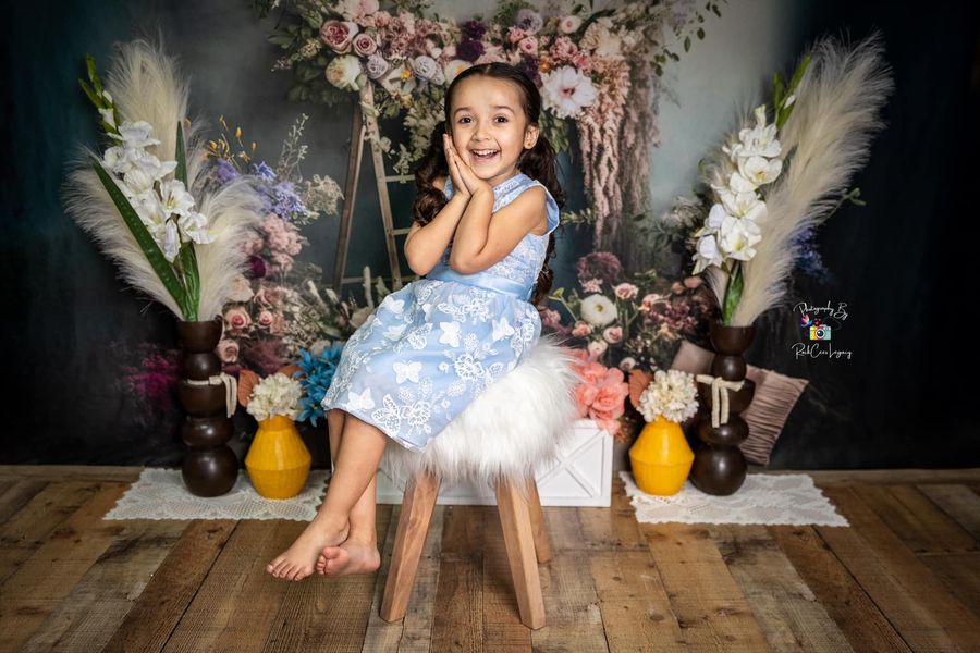 Kate Malerisch Boho im Freien Holz Türen Getrocknete Blumen Pampas Hintergrund von Mini MakeBelieve - Kate Backdrop.de