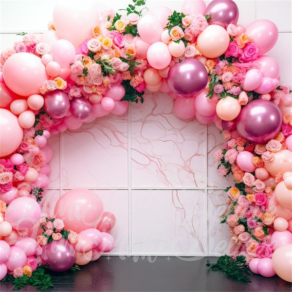 Kate Painterly Art Fun Blumen Ballonbogen Rosa Innenraum Marmor Kuchen Smash Geburtstag Hintergrund von Mini MakeBelieve - Kate Backdrop.de