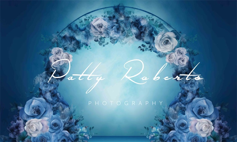 Kate Blau Aquarell Blume Schleife Hintergrund von Patty Roberts - Kate Backdrop.de