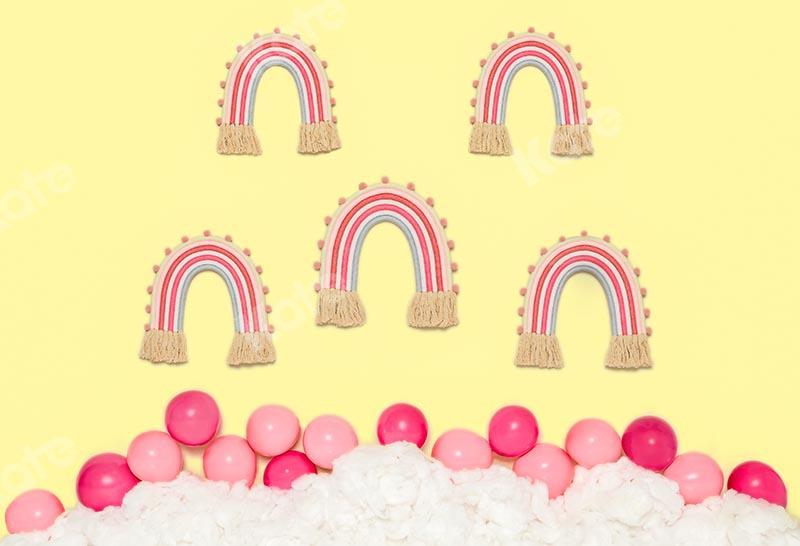 Kate gelb Regenbogen Cake Smash Geburtstag Luftballons Hintergrund von Emetselch