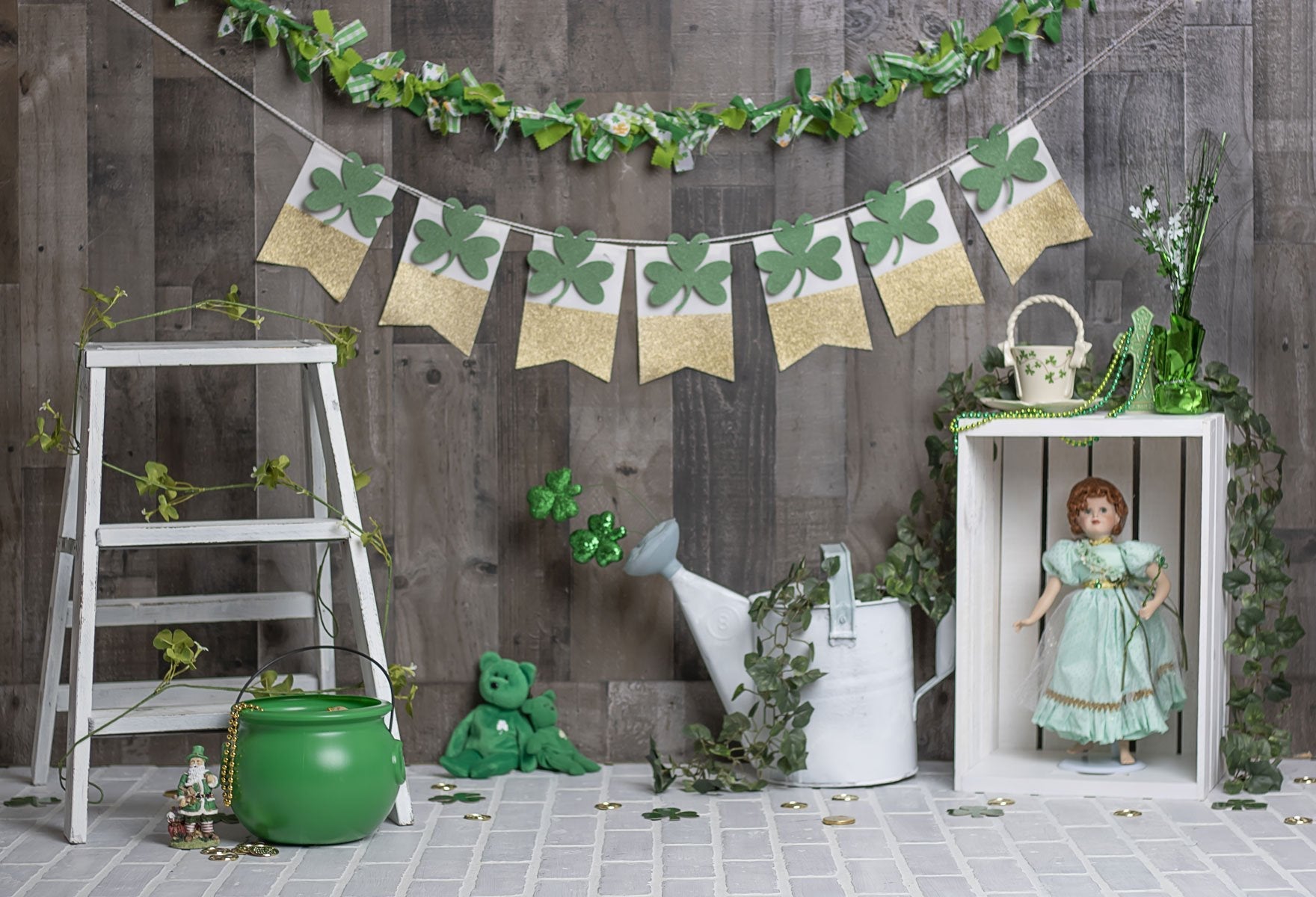 Kate Wood Wall mit Banner St. Patrick's Day Kulisse für Fotografie von Erin Larkins - Kate Backdrop.de