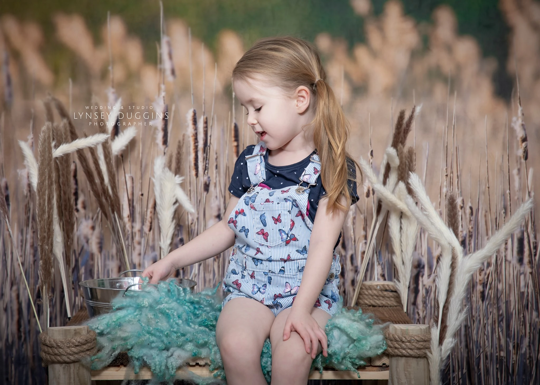 Kate Herbst Schilf Landschaft Hintergrund Entworfen von Pine Park Collection - Kate Backdrop.de