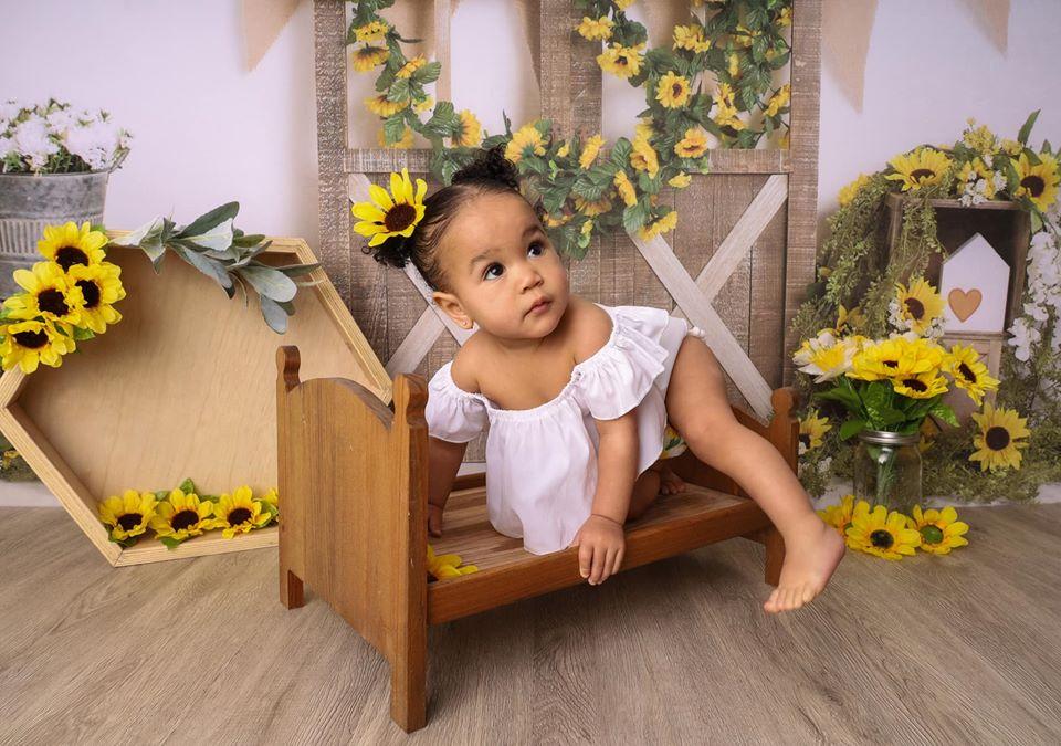 Kate Sonnenblume Frühling Geburtstag Kinder hintergrund mit tür für Fotografie Entworfen durch Megan Leigh Photography - Kate Backdrop.de