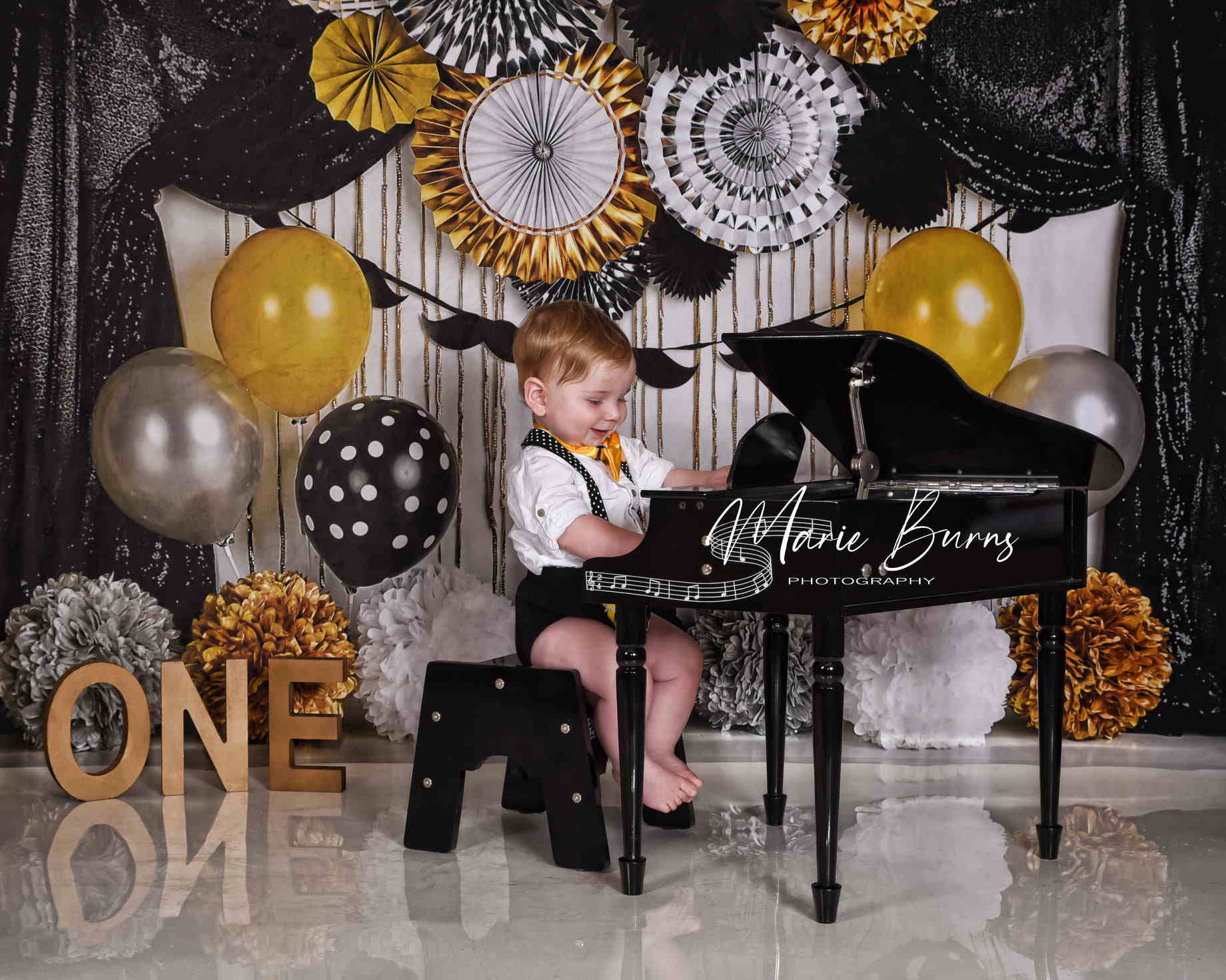 Kate gelb weiß schwarz Geburtstag Neugeborene Hintergrund von Mandy Ringe Photography - Kate Backdrop.de