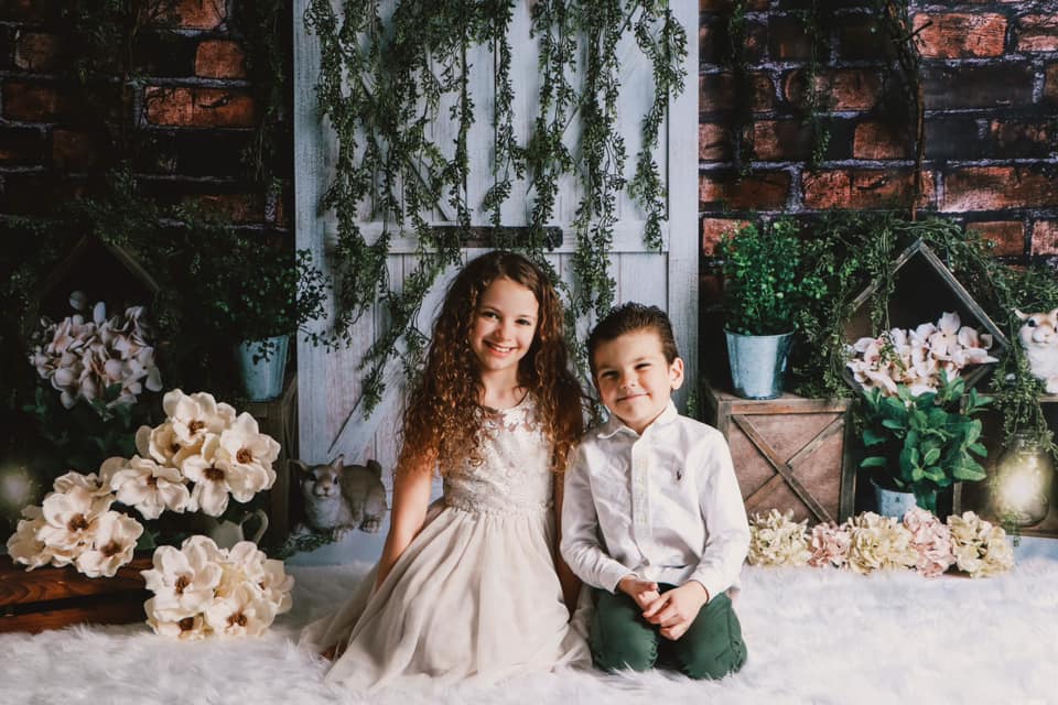 Kate Backstein Garten Hasen Frühling Ostern Hintergrund Entworfen von Megan Leigh Photography - Kate Backdrop.de