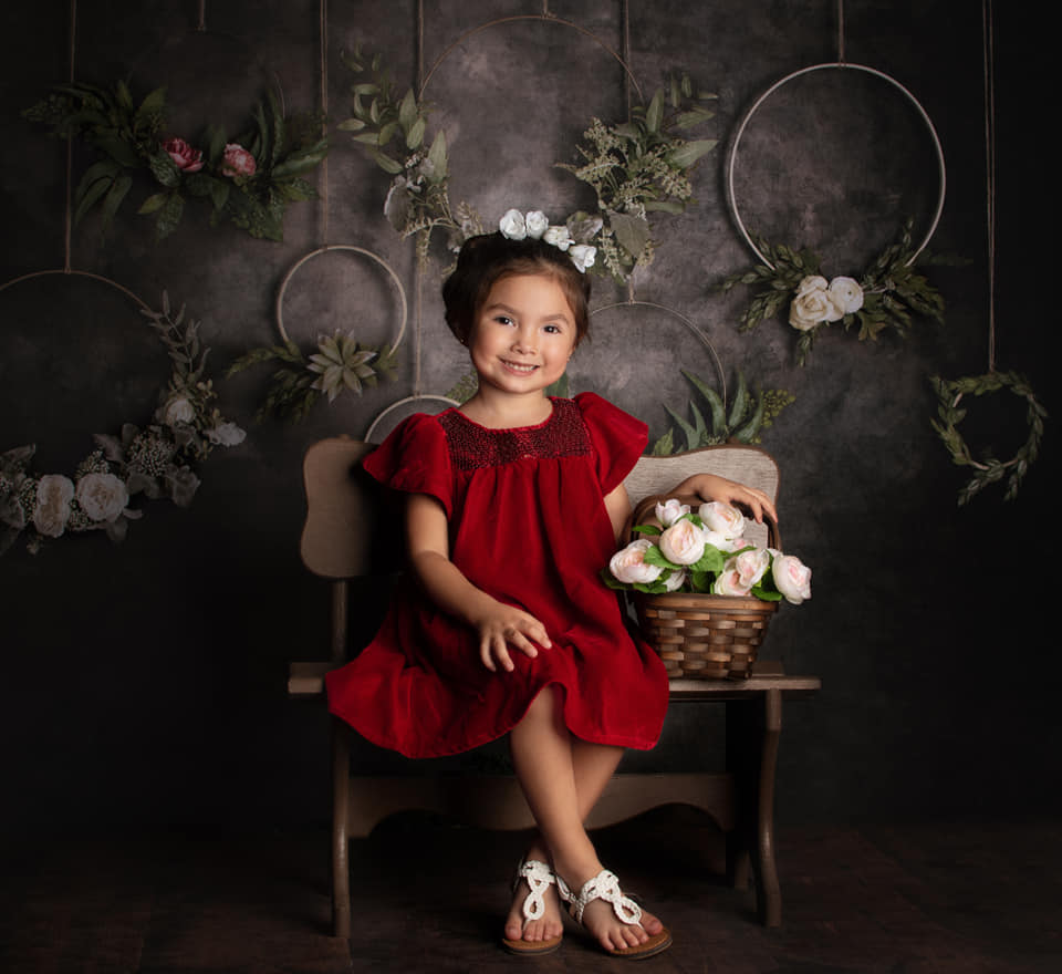 Kate Dunkle Blumen Hintergrund Geburtstag Entworfen von Mandy Ringe Photography - Kate Backdrop.de