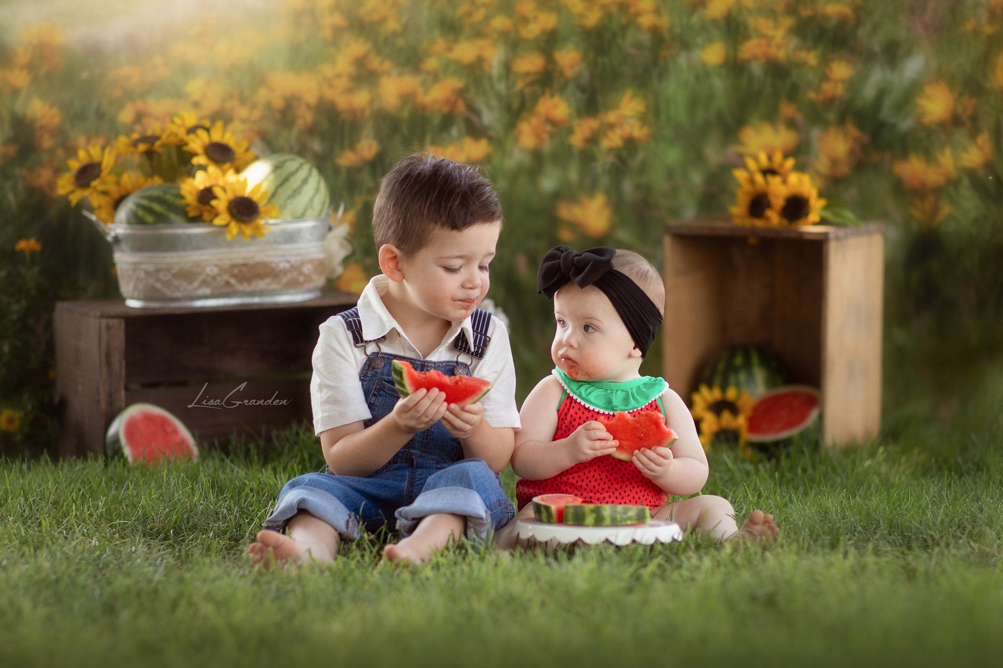 Kate Bergwiesenhintergrund für Fotografie Entworfen von Lisa Granden - Kate Backdrop.de
