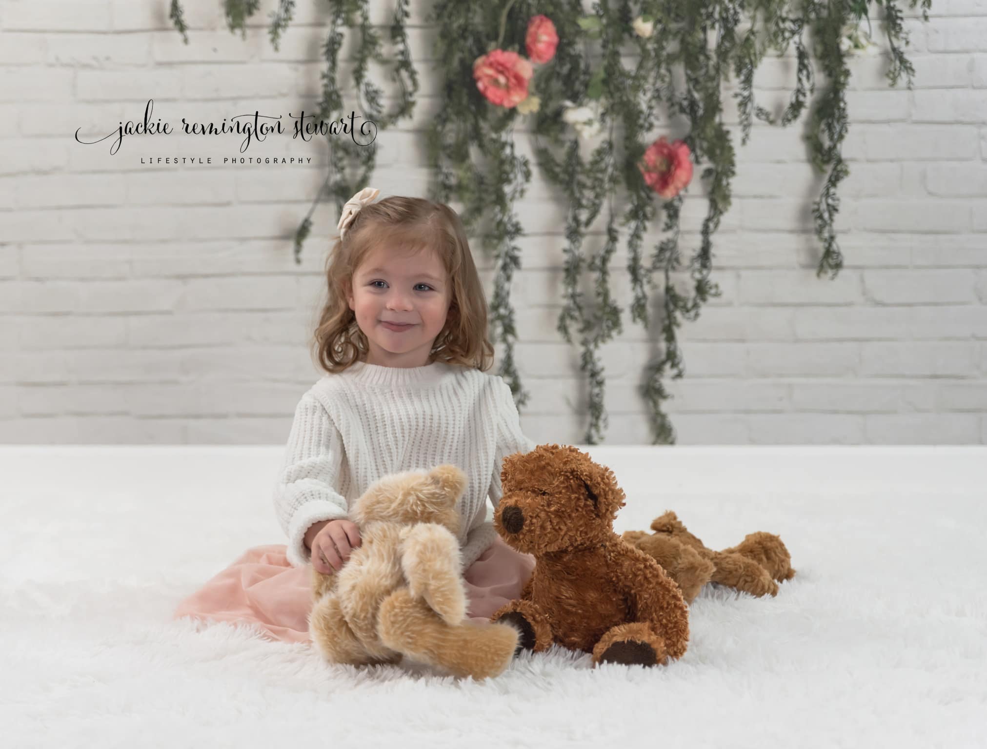 Kate Grüne Girlande mit rosa Blumenhintergrund von Mandy Ringe - Kate Backdrop.de