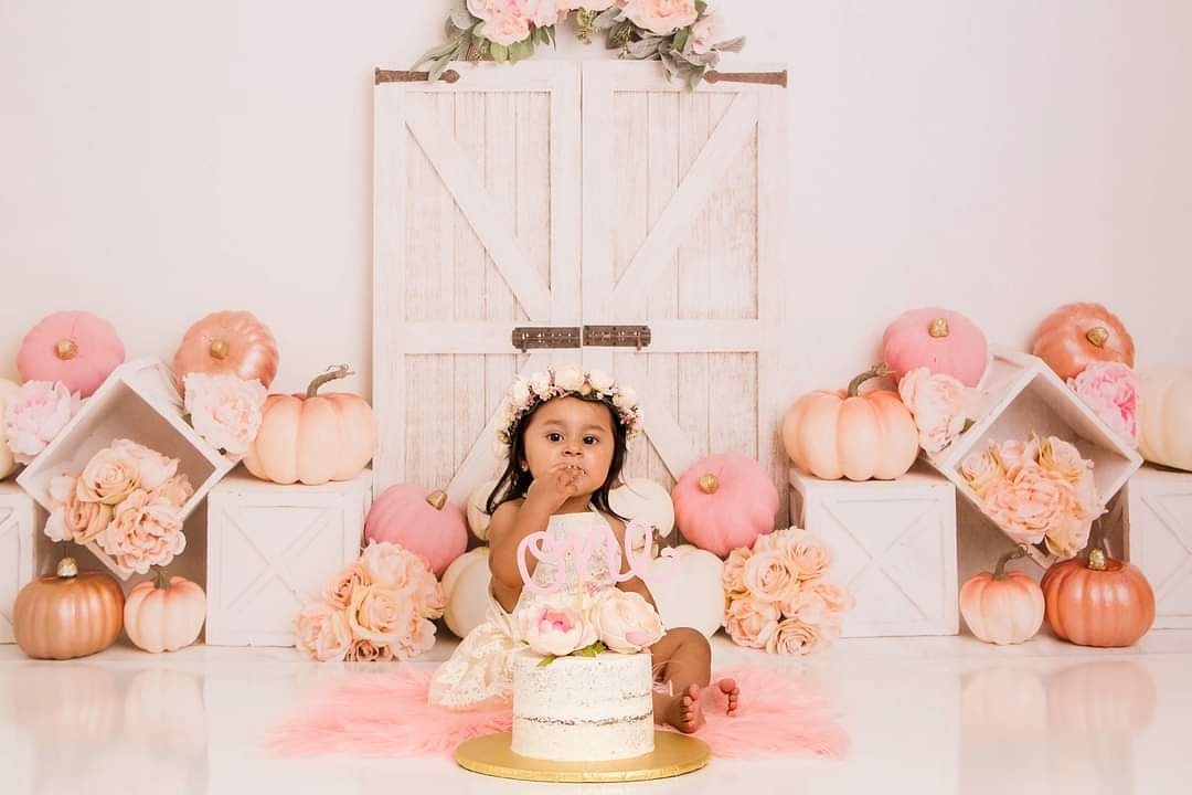 Kate Blumen Kürbis Tür Hintergrund Entworfen von Lisa B - Kate Backdrop.de