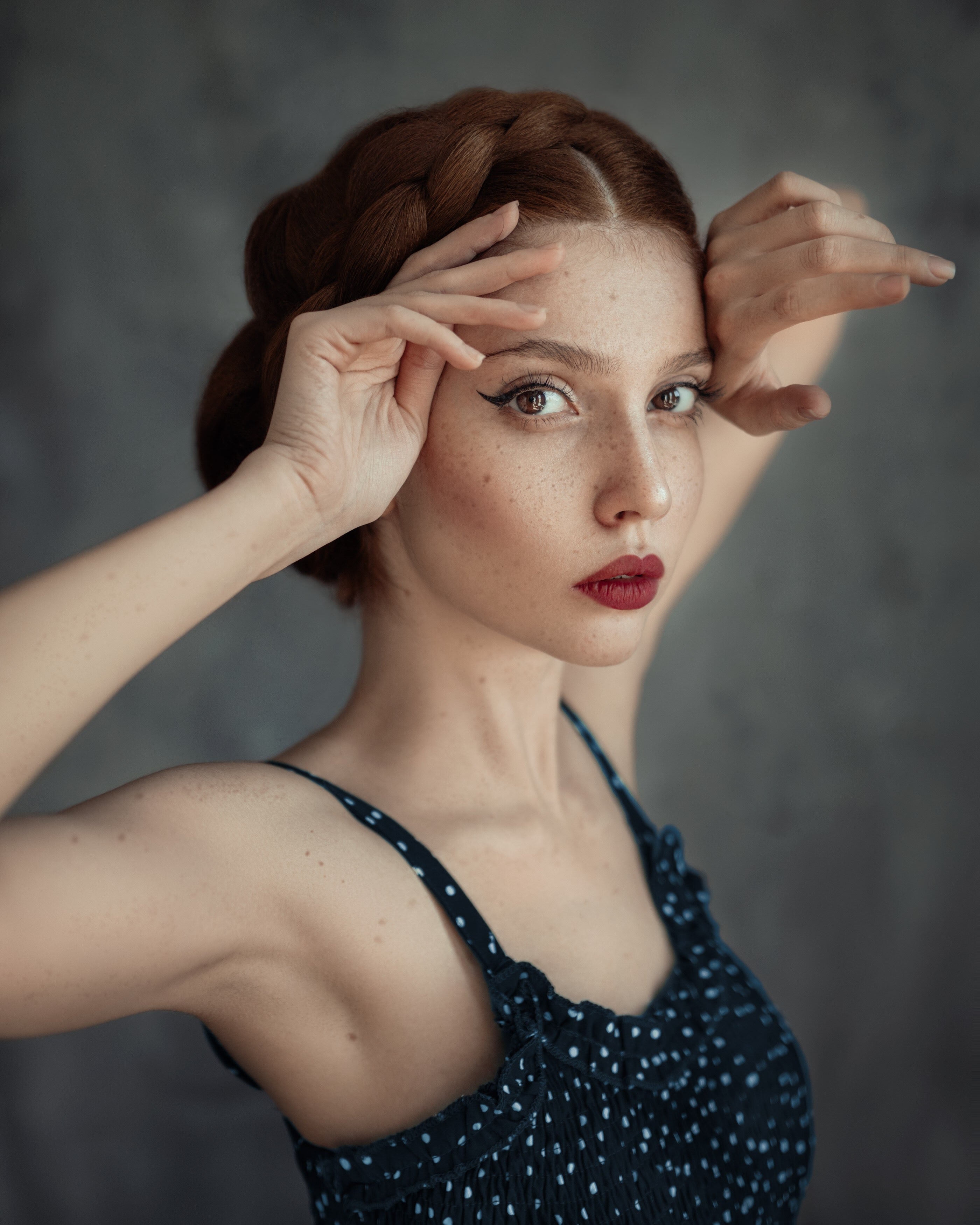 Kate Abstrakter dunkelgrauer und kleiner grüner Fotohintergrund - Kate Backdrop.de