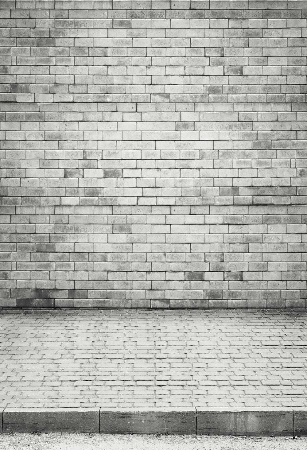 Kate Hellgrau mit Backsteinmauer Foto Hintergrund - Kate Backdrop.de