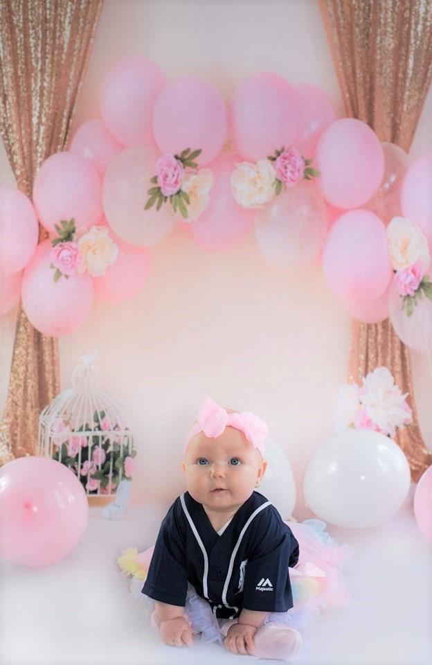 Kate Ballons und Dekorationen Geburtstag Hintergrund für Kinder von Dottie Grenier - Kate Backdrop.de
