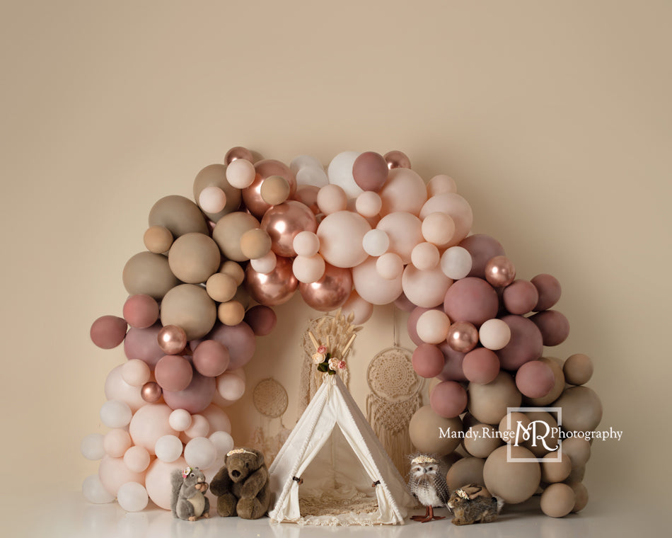 Kate Mädchen Boho Luftballons Hintergrund Wilde Tiere von Mandy Ringe Photography - Kate Backdrop.de