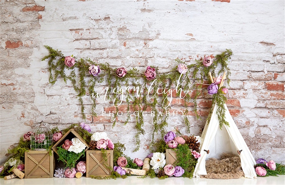 Kate Backsteinmauer Frühling Blumen Hintergrund für Fotografie von Megan Leigh Photography - Kate Backdrop.de