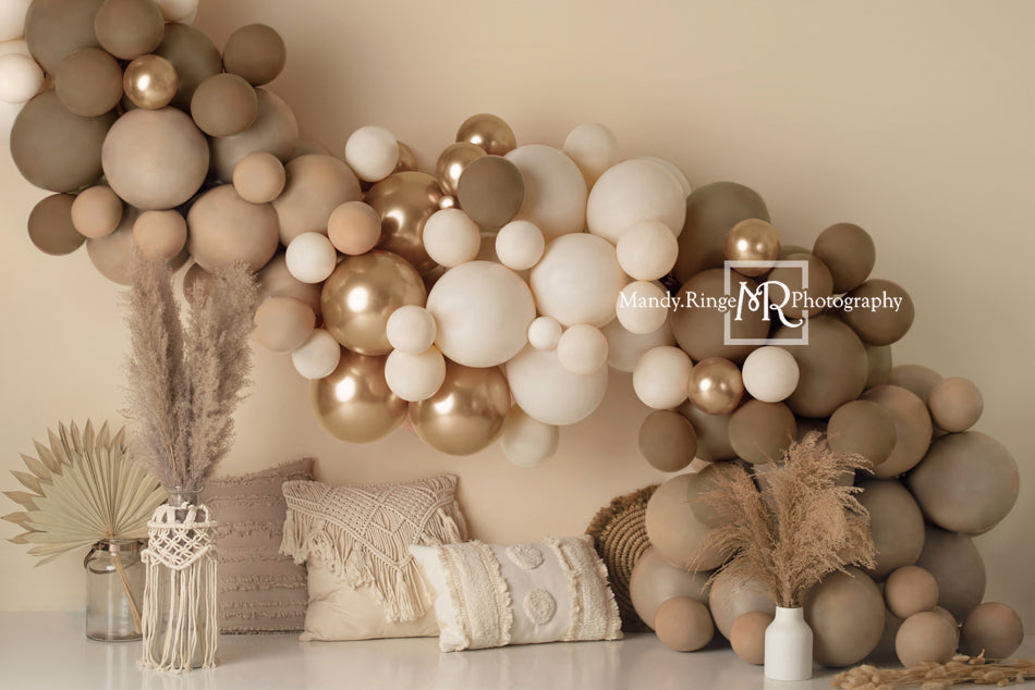 Kate Muttertag Boho Ballons Hintergrund Makramee Kissen von Mandy Ringe Photography