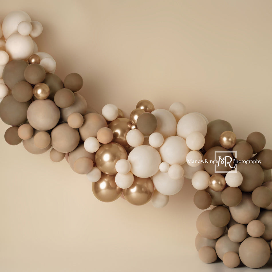 Kate neutral Boho Hintergrund Ballon Girlande von Mandy Ringe Photography - Kate Backdrop.de