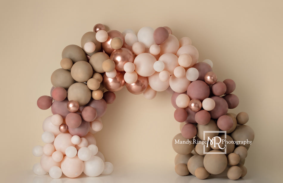 Kate Mädchen rosa Ballon Bogen Hintergrund Boho von Mandy Ringe Photography - Kate Backdrop.de